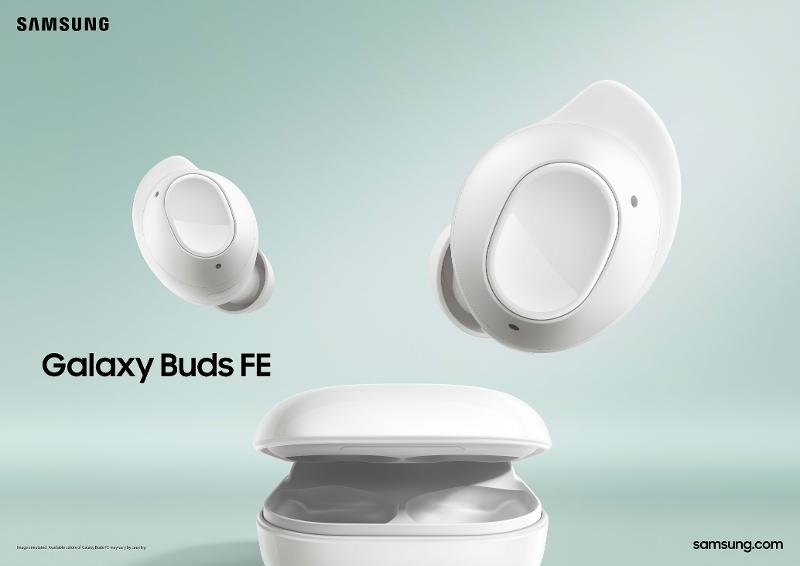 004-kv-product-galaxy-buds-fe-white-2p.jpg