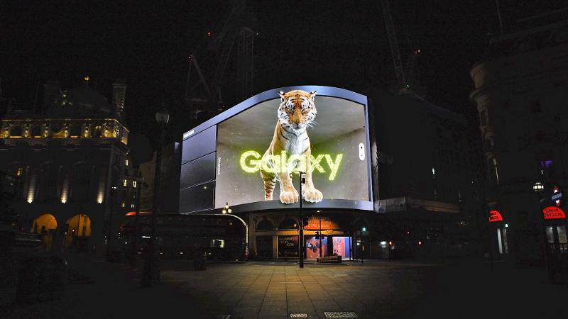 galaxy_unpacked_2022_3D_OOH_London.jpg