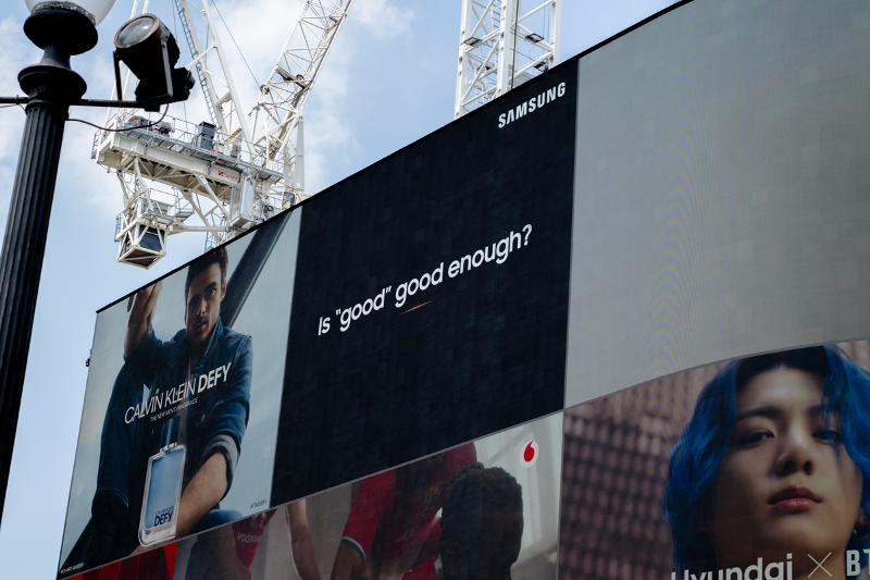 003_london_piccadilly_circus.jpg