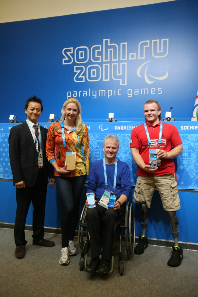 Samsung Expands Paralympic Movement for Fans and Athletes  with Sochi 2014 Paralympic Winter Games Campaign