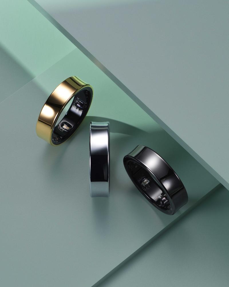001-family-galaxy-ring-silver-gold-black.jpg