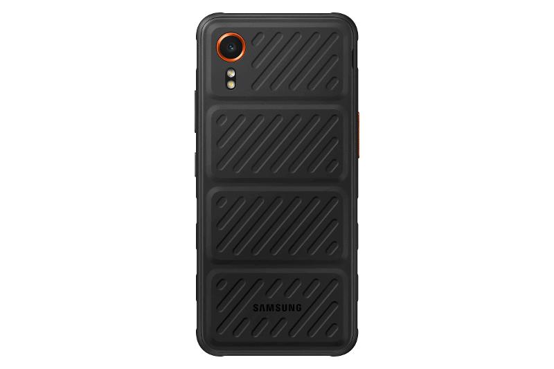 003-galaxy-xcover7-black-back.jpg