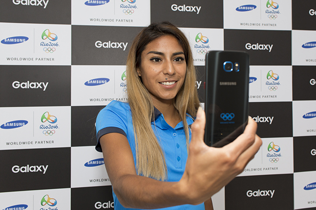 Team USA Track and Field Athlete Brenda Martinez Stops by The Samsung Galaxy Studio in Olympic Park to Meet Fans and Test Out Technology