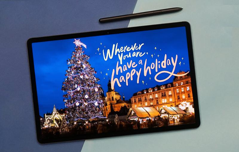 011_GalaxyTabS7plus_calligraphy_holiday_lifestyle-1.jpg