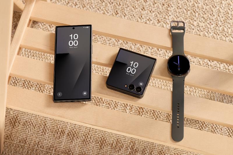019-combo-galaxy-zfold7-jetblack-Zflip7-jetblack-watch8-graphite.jpg