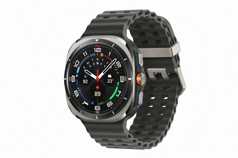 015-galaxy-watch-ultra-titaniumsilver-r-perspective.jpg