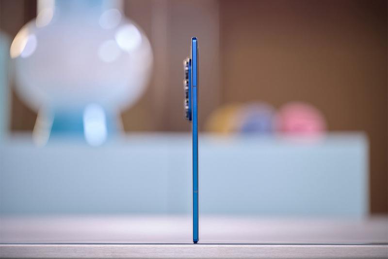 002-the-breakthroughs-powering-samsungs-thinnest-most-refined-foldables-Newbody.jpg