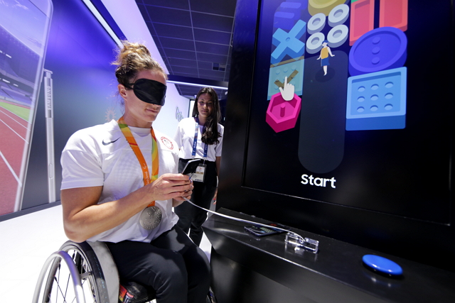 13X Paralympic Medalist from Team USA, Tatyana Mcfadden, Visits Revamped Samsung Galaxy Studio in Olympic Park to Meet Fans and Test Out Latest Accessibility Technologies