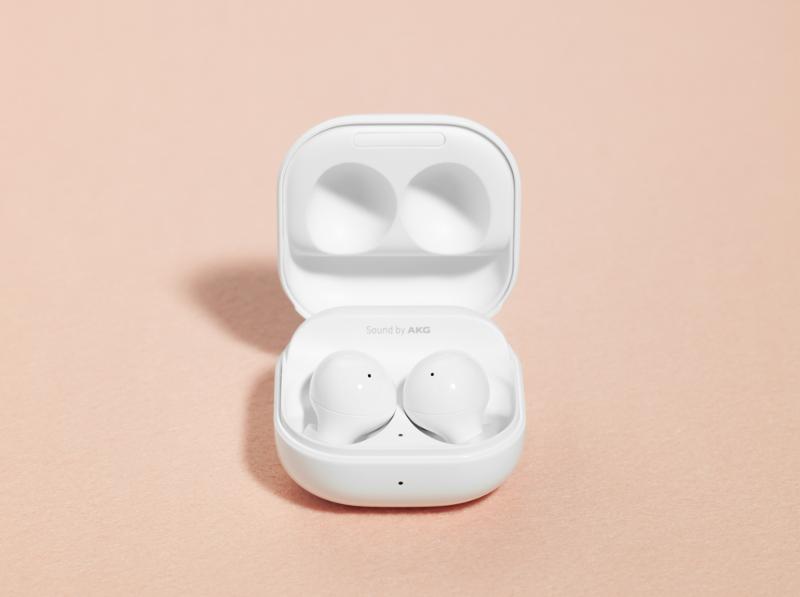 003_galaxybuds2_white.jpg