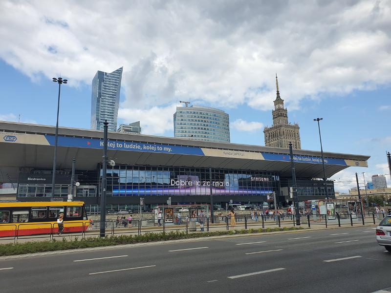 001_warsaw_central_railway_station.jpg