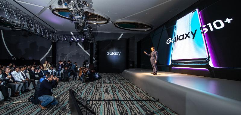 Galaxy_S10_India_launch_event_04-2.jpg