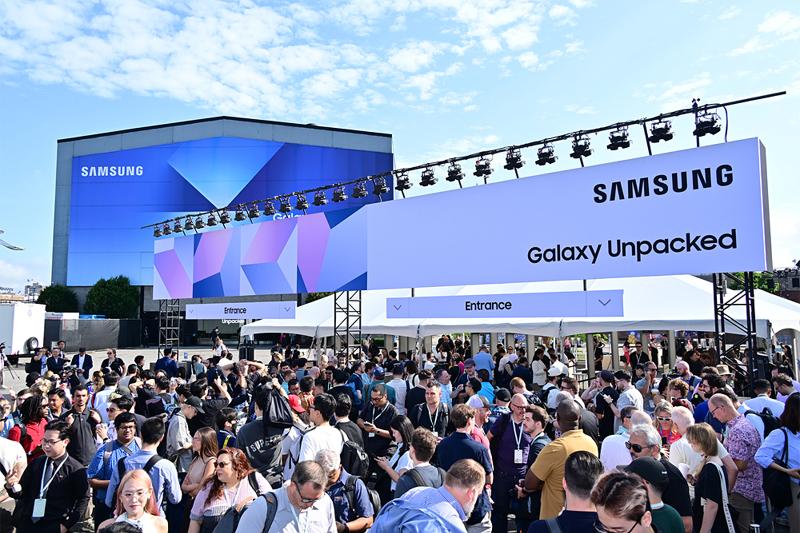001-Galaxy-Unpacked-2025-The-Next-Chapter-in-Personalized-Multimodal-Galaxy-Innovation-Newbody.jpg