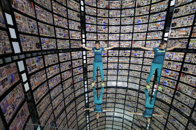 Paralympic Medalist From Brazil, Verônica Hipólito, Visits The Samsung Galaxy Studio in Olympic Park