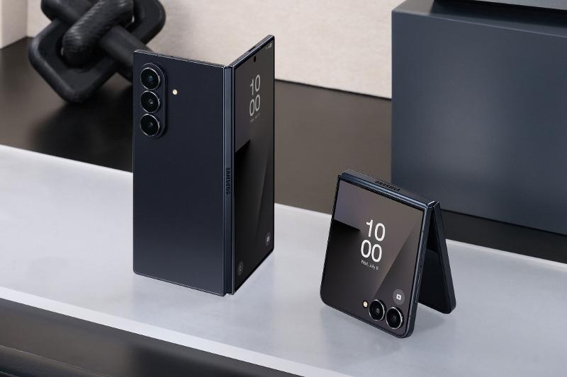 017-combo-galaxy-zflip7-jetblack-zfold7-jetblack.jpg