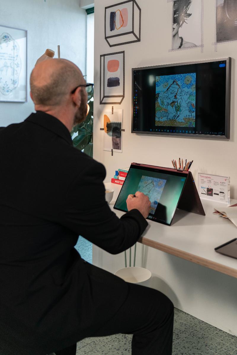 021_samsung_mwc_2022.jpg