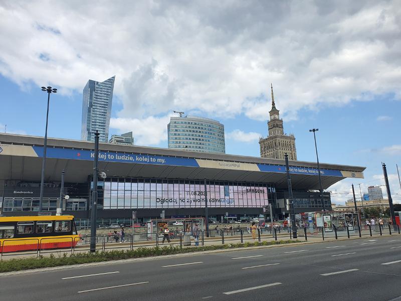 003_warsaw_central_railway_station.jpg