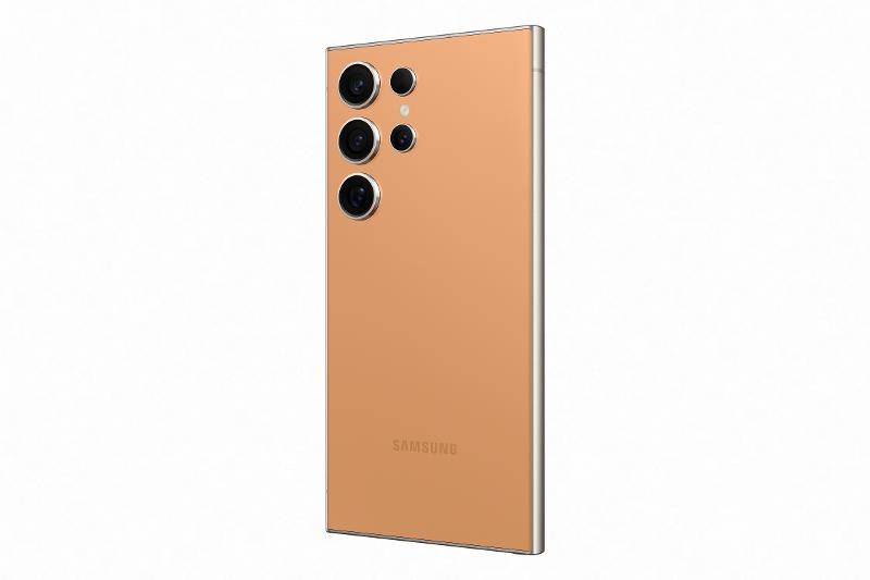 120-galaxy-s24ultra-titaniumorange-device-back-r30.jpg