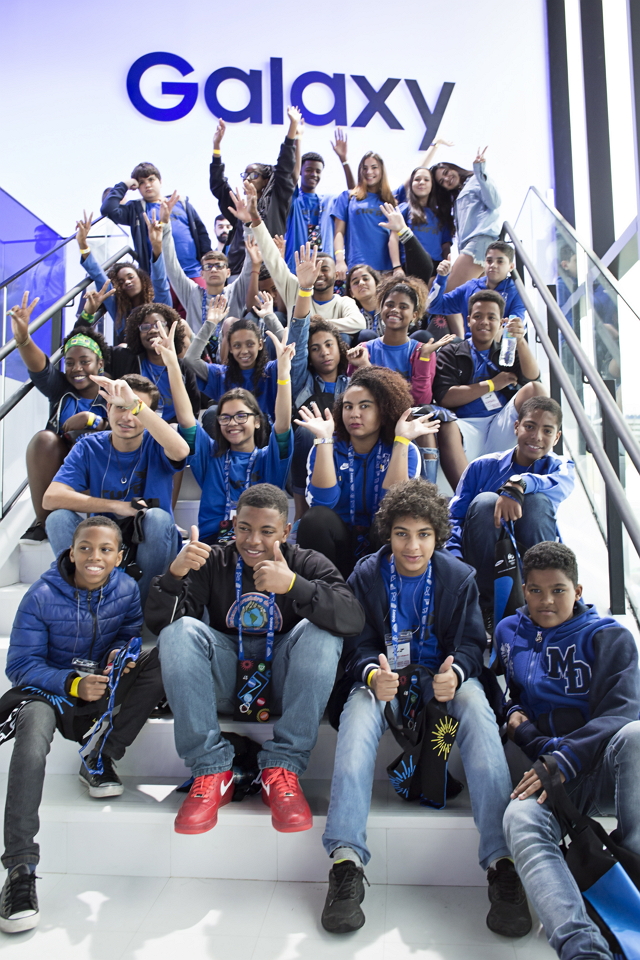 In Celebration of International Youth Day Samsung Takes Underprivileged Children from Rio De Janeiro to the Olympic Games