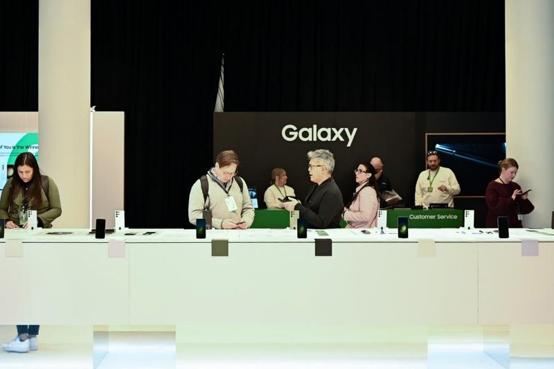 03_[Galaxy-Unpacked-2023]-Samsung-Brings-Back-Epic.jpg