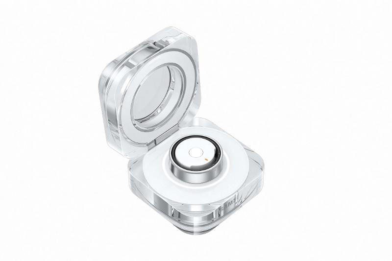 024-galaxy-ring-titaniumsilver-charging-case-open-combination.jpg