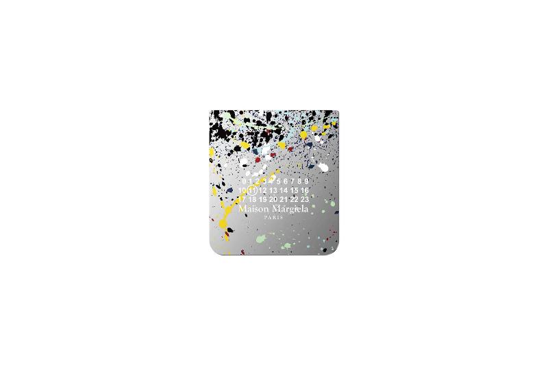 009-galaxy-zflip5-maison-margiela-edition-flipcard-paint.jpg