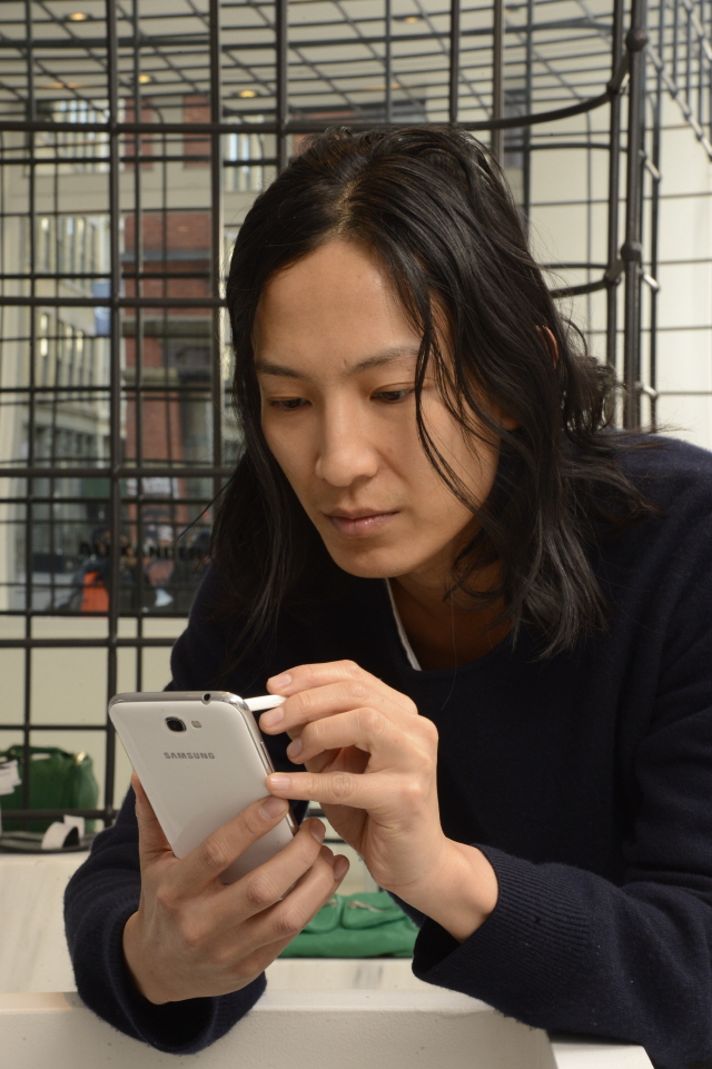 Samsung Mobile and Internationally Recognized Designer Alexander Wang Partner for Industry's First Crowd-Sourced Design Process to Benefit Art Start Charity
