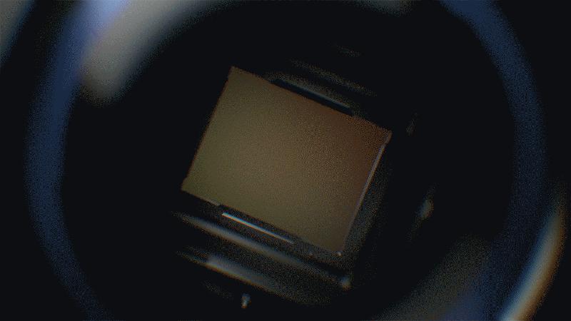 007-the-breakthroughs-powering-samsungs-thinnest-most-refined-foldables-Newbody.gif