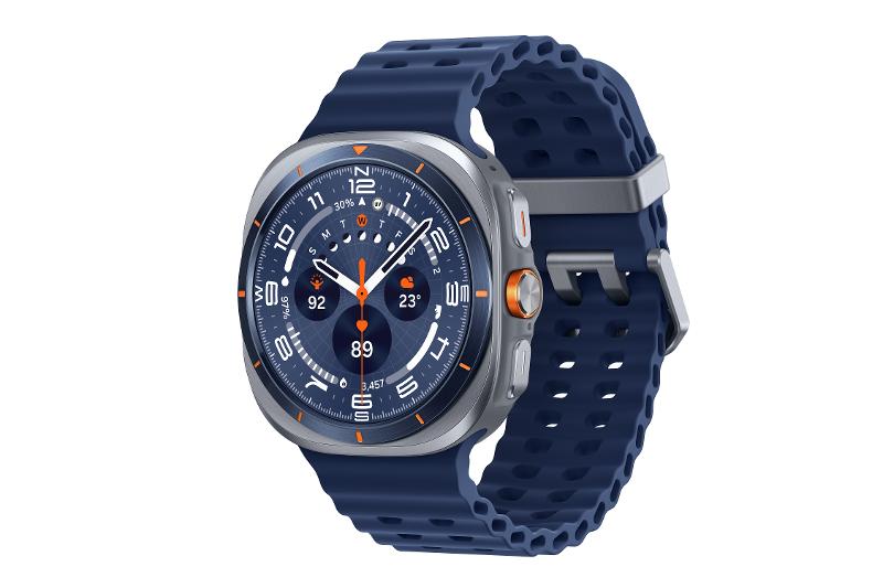 003-galaxy-watch-ultra-titanium-blue-r-perspectivejpg.jpg