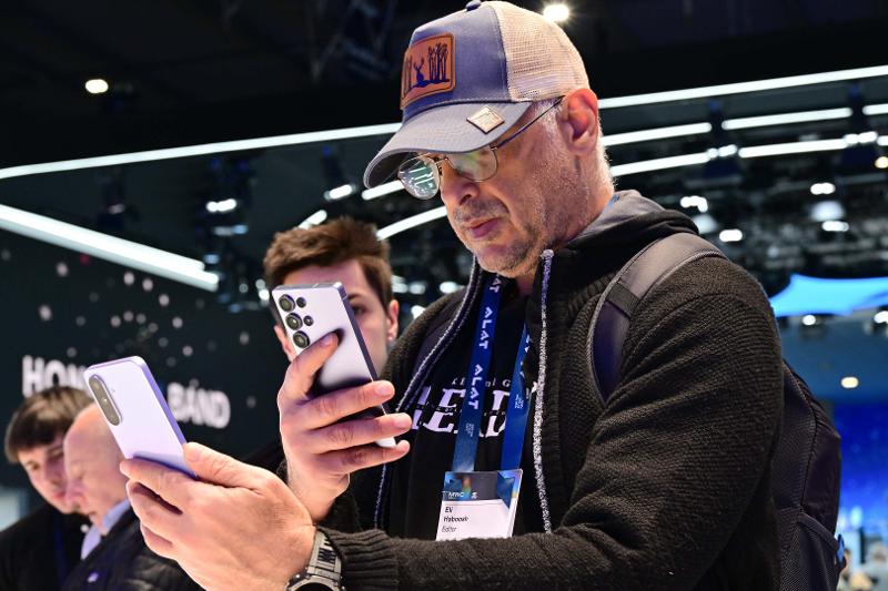 011-MWC-2025-Photo-Samsung-Brings-the-Future-of-Mobile-Technology-Inspiring-Users-Around-the-World.jpg